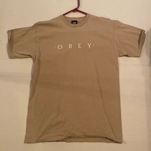 Obey t shirt